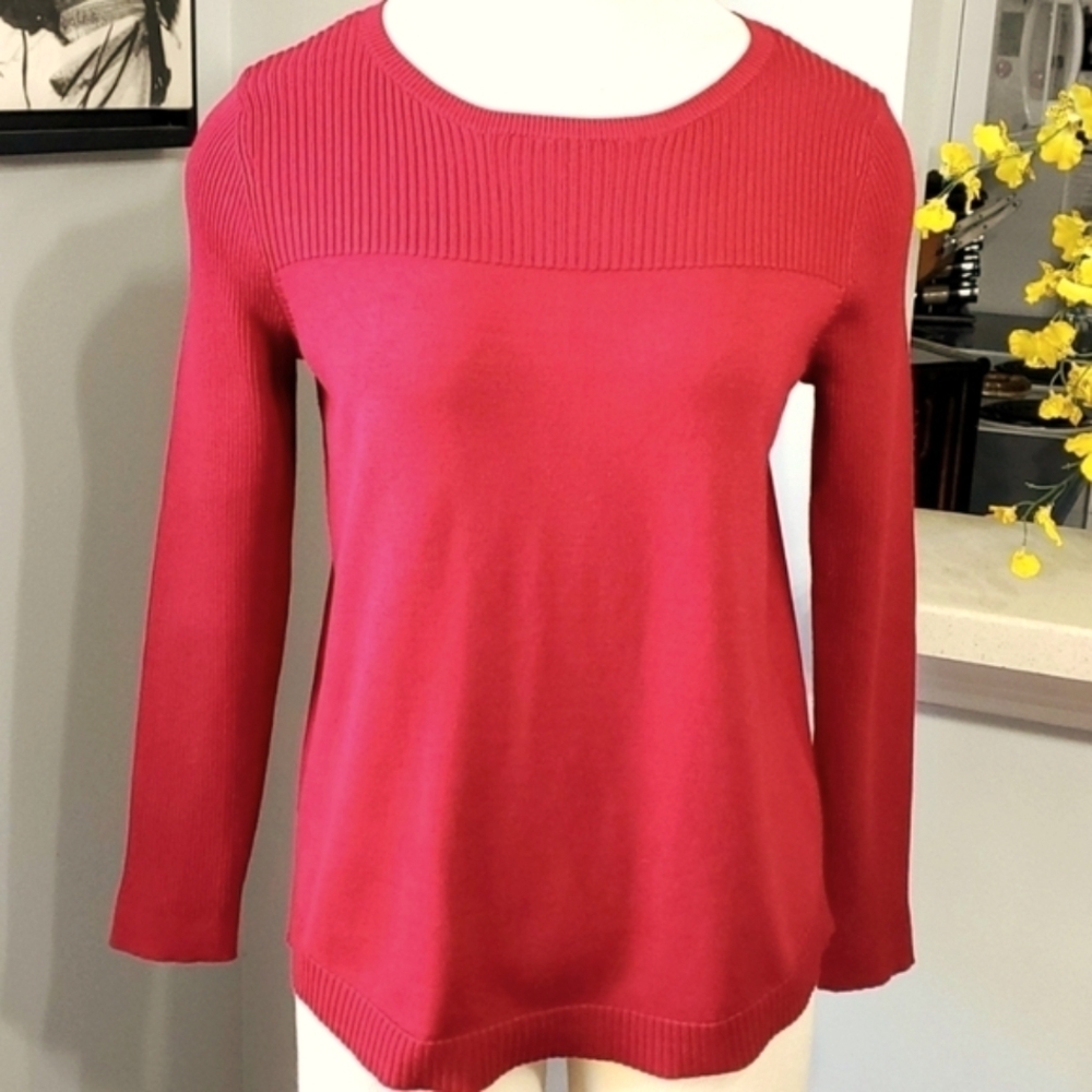 Cabell & gauge, burgundy wine color‎ pull over sweater. Size medium.  Excellent